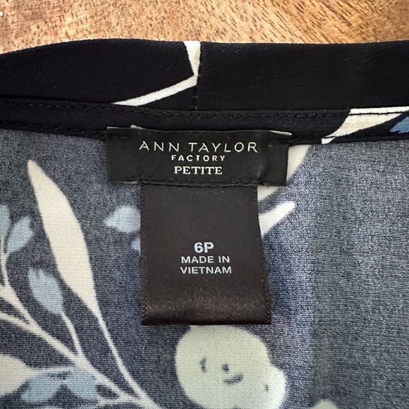 Ann Taylor Factory Wrap Dress Petite size 6 - Picture 3 of 5